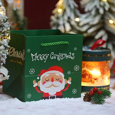 T Gömlek Hediyesi İçin Geri Dönüşümlü Karton Noel Arifesi Kutusu Cuboid Şekli